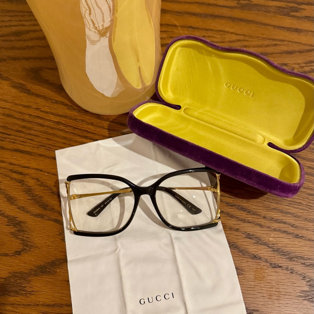 Gucci Black and Gold Women's Glasses